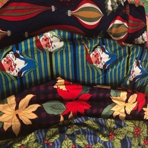 5 pairs of Lularoe christmas leggings